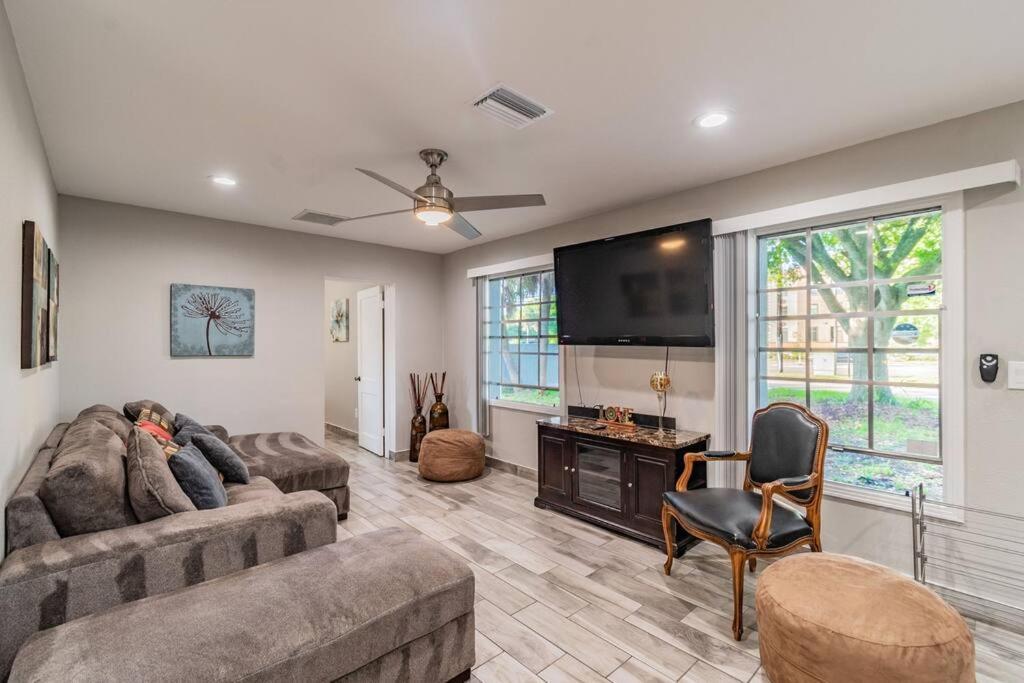 Town 'N' Country Cozy Corner, Your Florida Fun Hub Villa Tampa Bagian luar foto