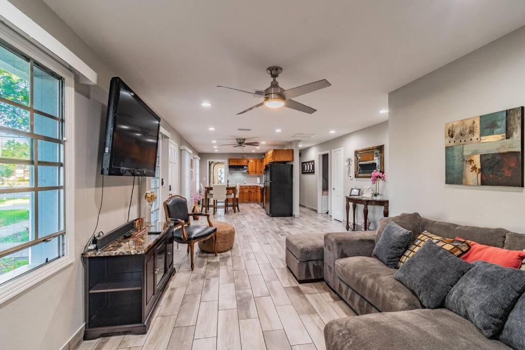 Town 'N' Country Cozy Corner, Your Florida Fun Hub Villa Tampa Bagian luar foto